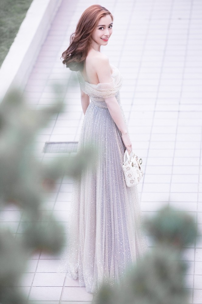 Angelababy lệch vai gợi cảm - ảnh 3