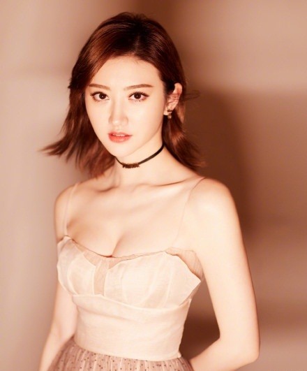 Angelababy lệch vai gợi cảm - ảnh 7