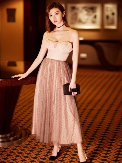 Angelababy lệch vai gợi cảm - ảnh 10