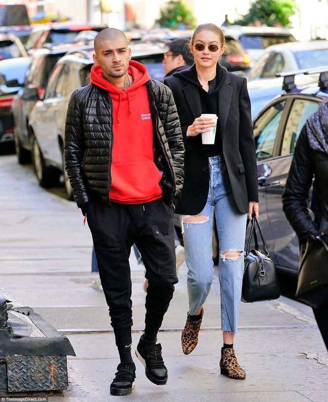 Gigi Hadid hôn Zayn Malik - ảnh 9