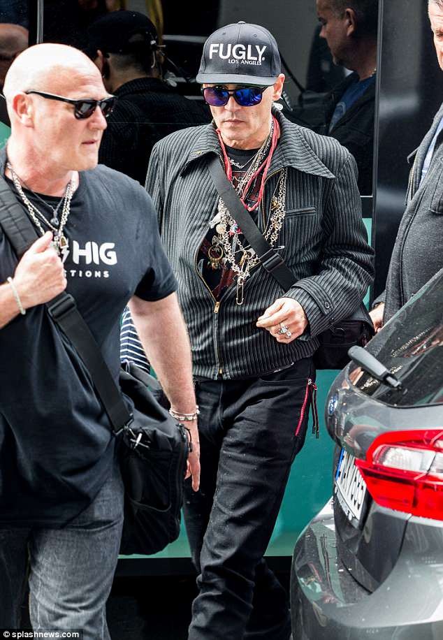 ‘Cướp biển’ Johnny Depp gầy gò hốc hác khó nhận ra - ảnh 1