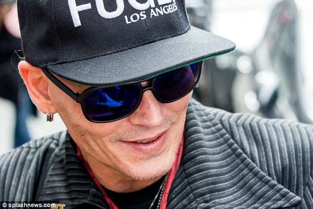 ‘Cướp biển’ Johnny Depp gầy gò hốc hác khó nhận ra - ảnh 2