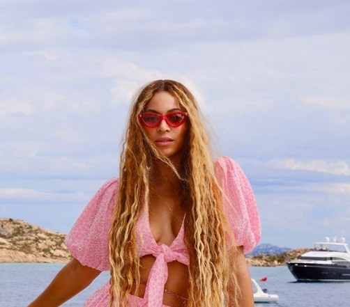 Beyonce siêu gợi cảm sánh đôi chồng trong sinh nhật ở Ý - ảnh 4