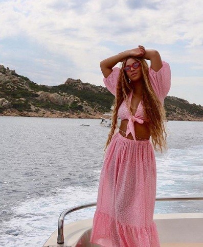 Beyonce siêu gợi cảm sánh đôi chồng trong sinh nhật ở Ý - ảnh 3