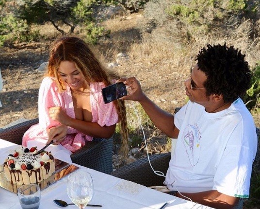 Beyonce siêu gợi cảm sánh đôi chồng trong sinh nhật ở Ý - ảnh 8