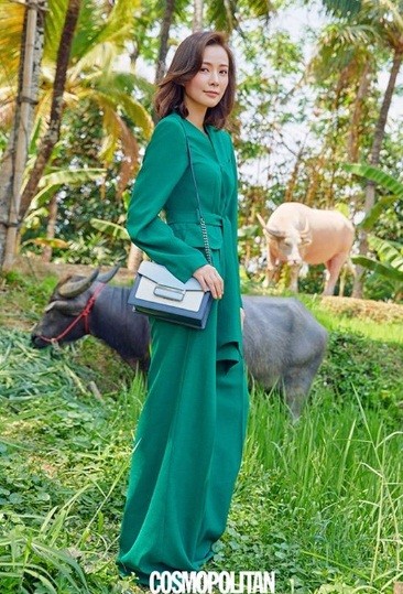 Ảnh hạnh phúc của vợ chồng Kwon Sang Woo nhân 10 năm ngày cưới - ảnh 10