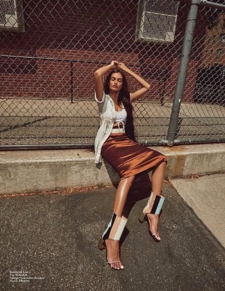 Mê đắm vẻ nóng bỏng đậm chất Samba của Gizele Oliveira - ảnh 7