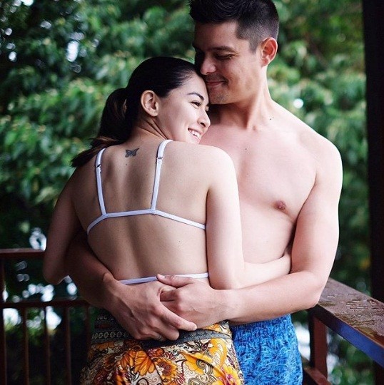 'Mỹ nhân đẹp nhất Philippines' gợi cảm tình tứ bên chồng - ảnh 2