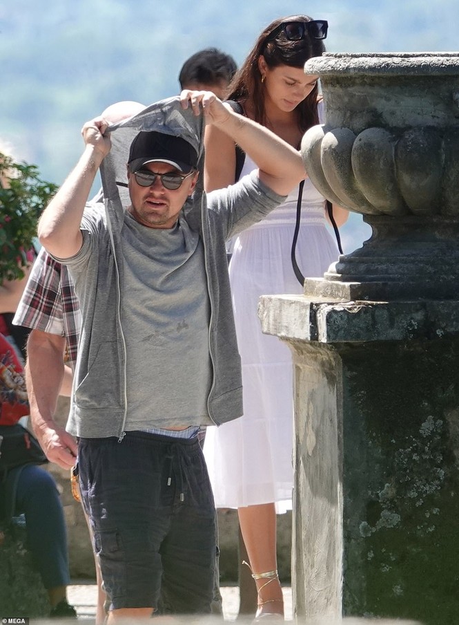 Leonardo Di Caprio hẹn hò lãng mạn cùng bạn gái kém 22 tuổi ở Ý - ảnh 12