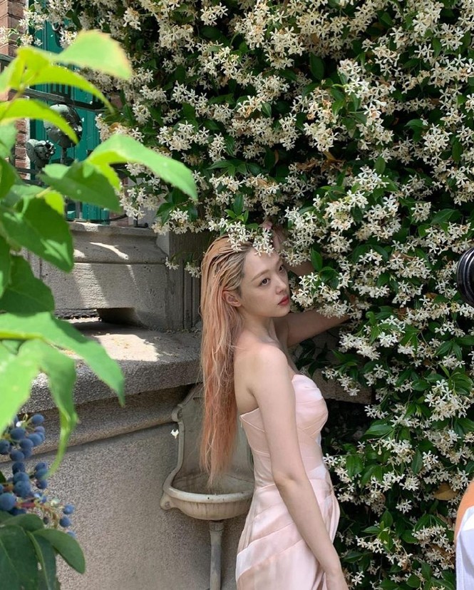 Hot girl nổi loạn xứ Hàn siêu quyến rũ với phong cách Lolita gợi cảm - ảnh 10