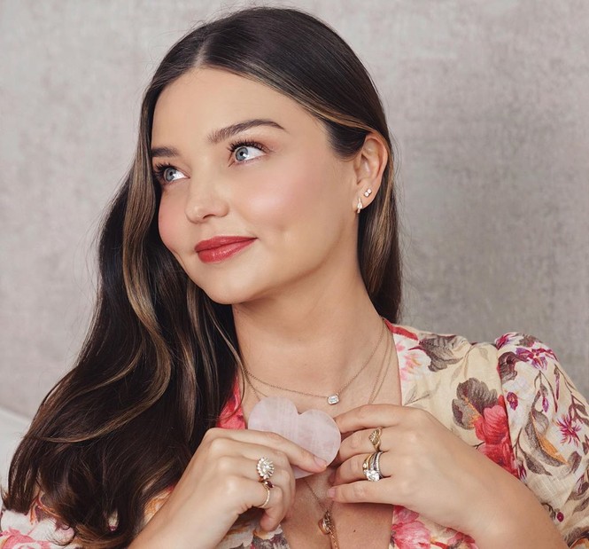 Bà bầu Miranda Kerr xinh đẹp quyến rũ, thân thiết với tình mới của chồng cũ - ảnh 8