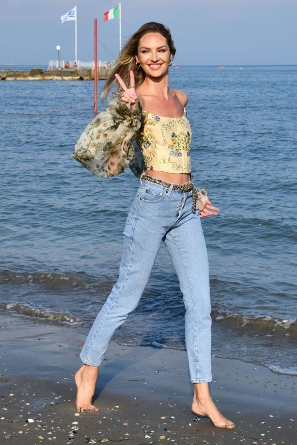 Say đắm loạt khoảnh khắc thiên thần của Candice Swanepoel - ảnh 14