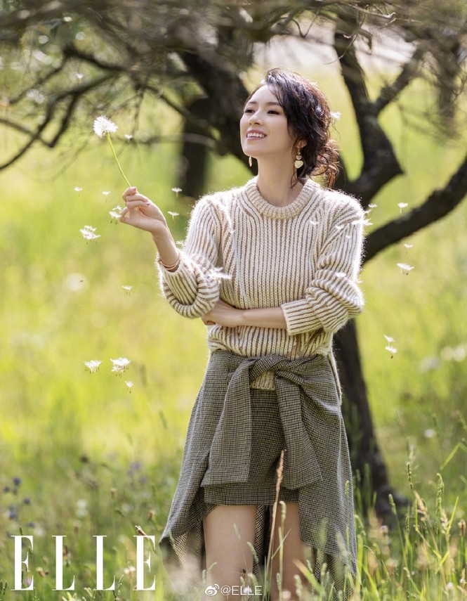 Chương Tử Di tuổi tứ tuần trẻ trung như đôi mươi - ảnh 9