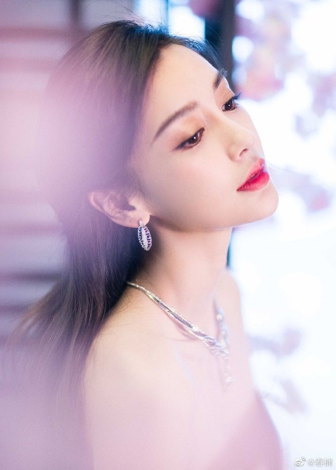 Angelababy xinh như công chúa giữa trời Paris - ảnh 25