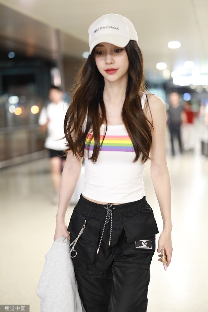 Angelababy xinh như công chúa giữa trời Paris - ảnh 29