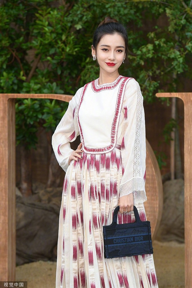 Angelababy xinh như công chúa giữa trời Paris - ảnh 10