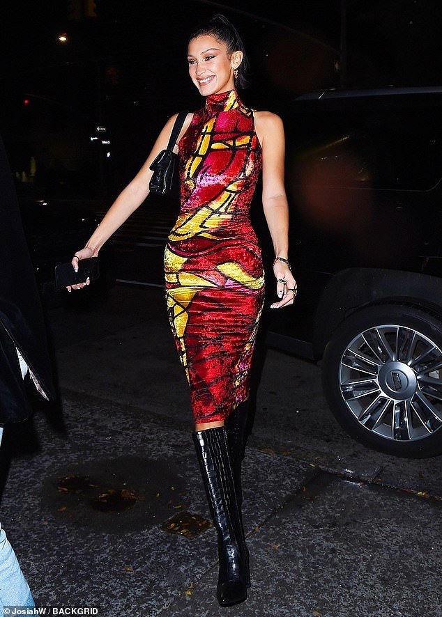 Bella Hadid diện bó sát tôn đường cong trong sinh nhật tuổi 23 - ảnh 6