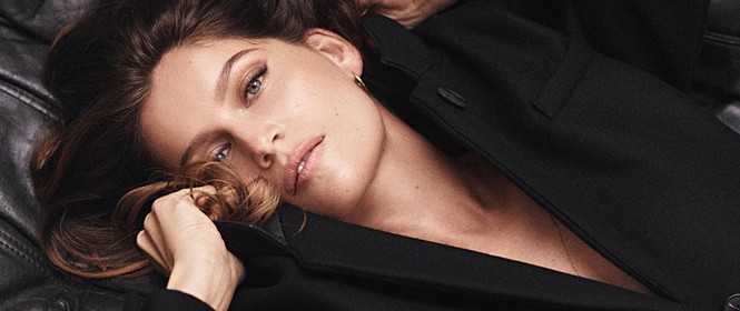 Biểu tượng gợi cảm nước Pháp Laetitia Casta nóng bỏng tuổi tứ tuần - ảnh 1