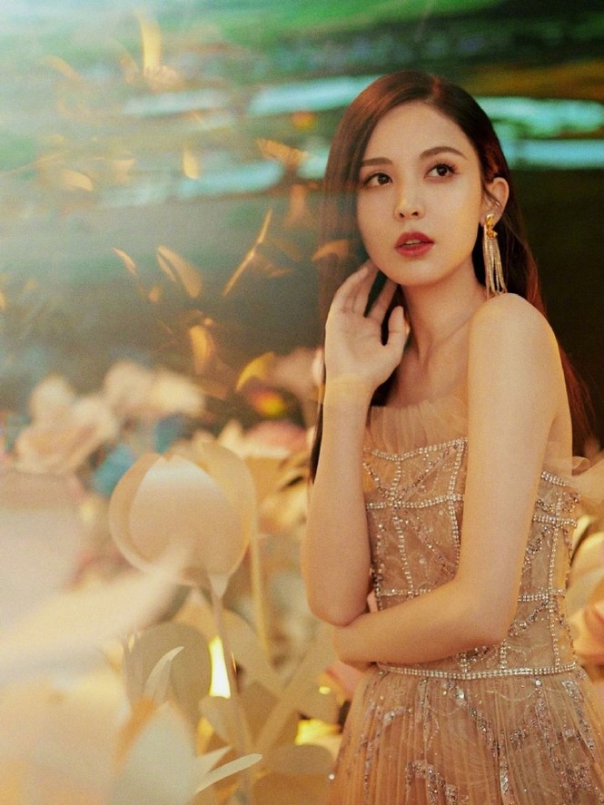Mỹ nhân Tân Cương đẹp không tì vết, quyến rũ tựa tiên nữ - ảnh 14