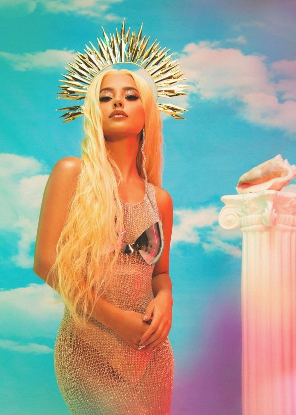 Đường cong nóng bỏng hút mắt của nữ ca sĩ Becky G - ảnh 3