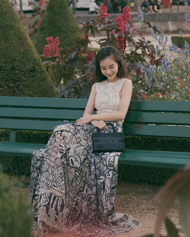 Angelababy thần thái đẹp xuất sắc, xóa tan tin đồn trục trặc với Huỳnh Hiểu Minh - ảnh 25