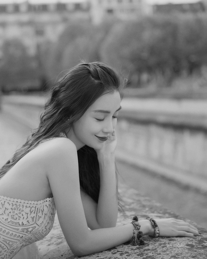Angelababy thần thái đẹp xuất sắc, xóa tan tin đồn trục trặc với Huỳnh Hiểu Minh - ảnh 21