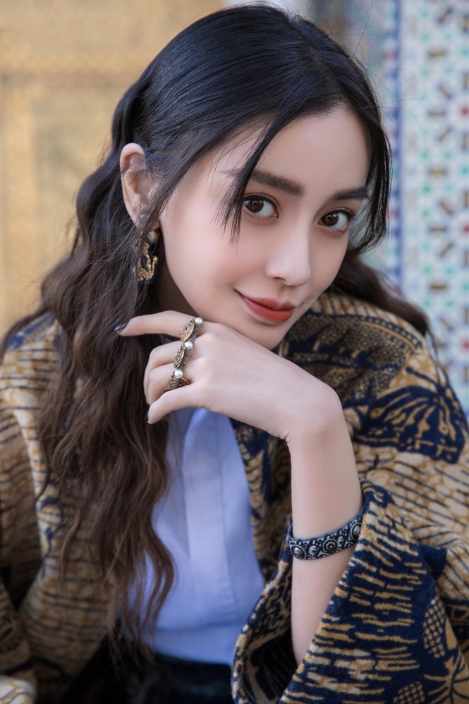 Angelababy thần thái đẹp xuất sắc, xóa tan tin đồn trục trặc với Huỳnh Hiểu Minh - ảnh 24