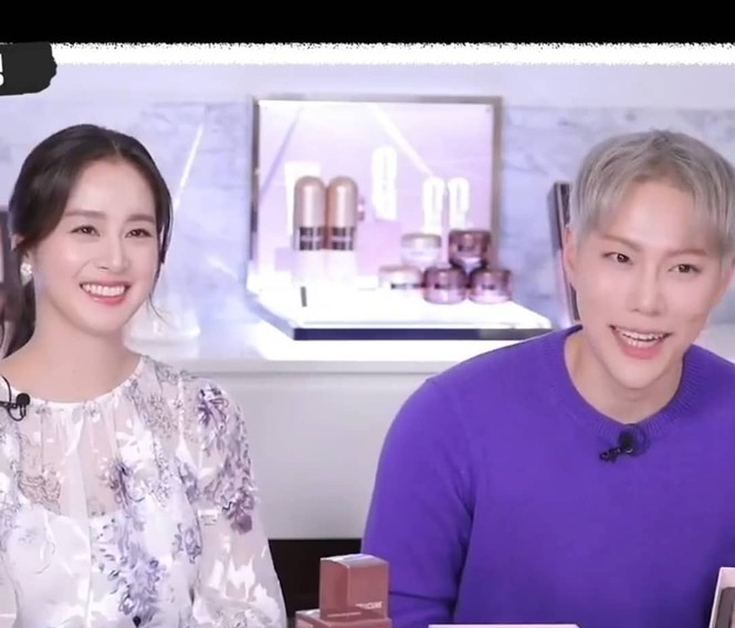 Kim Tae Hee xinh đẹp rạng rỡ sau 5 tuần sinh con thứ 2 - ảnh 5