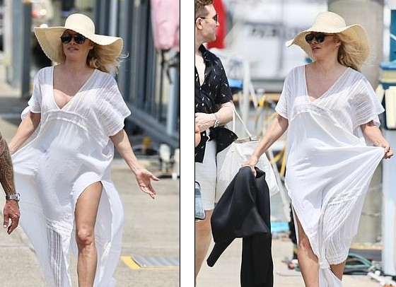 Biểu tượng gợi cảm Pamela Anderson diện áo tắm căng đầy sức sống - ảnh 8