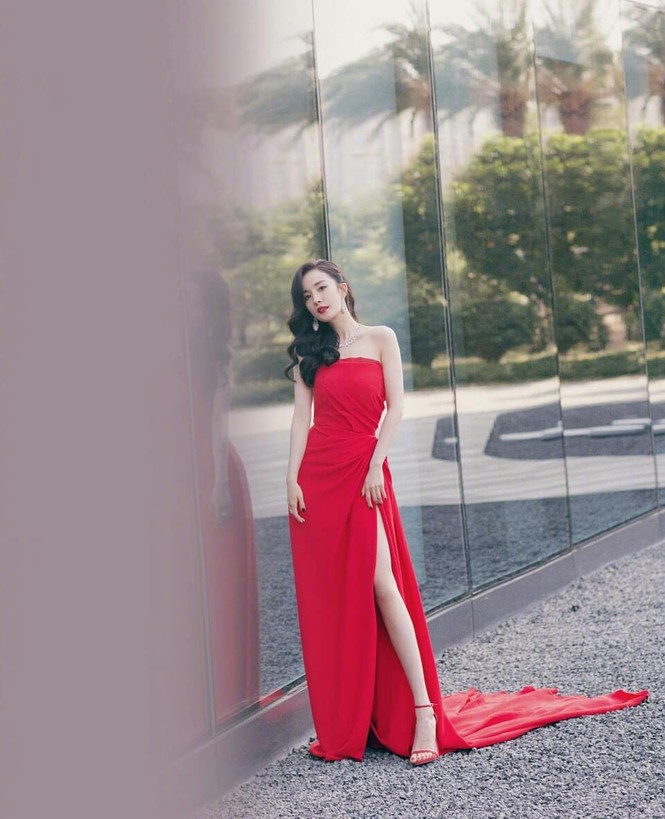 Dương Mịch ngày càng xinh đẹp với dáng vóc gợi cảm hút mắt - ảnh 22