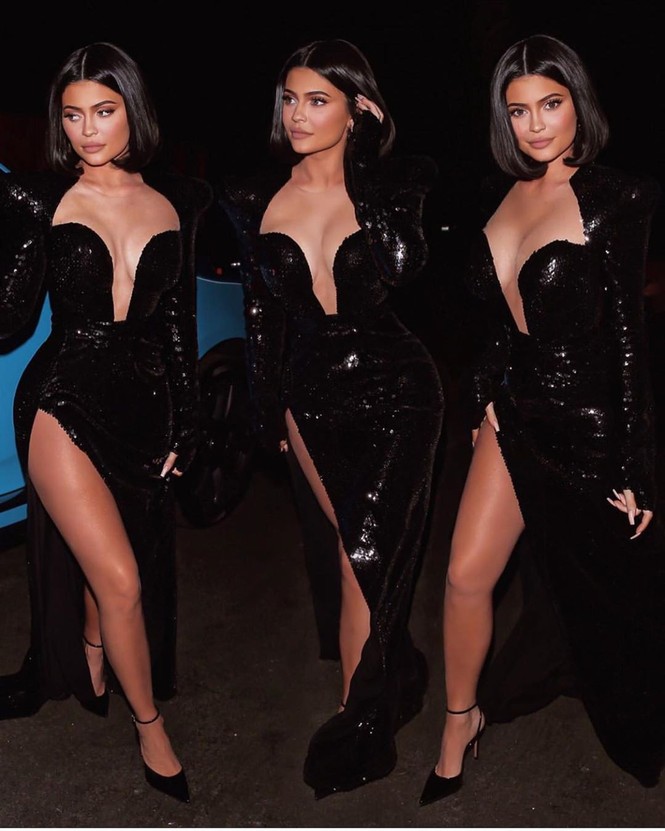 Kylie Jenner diện nội y tôn ngực tròn đầy - ảnh 8