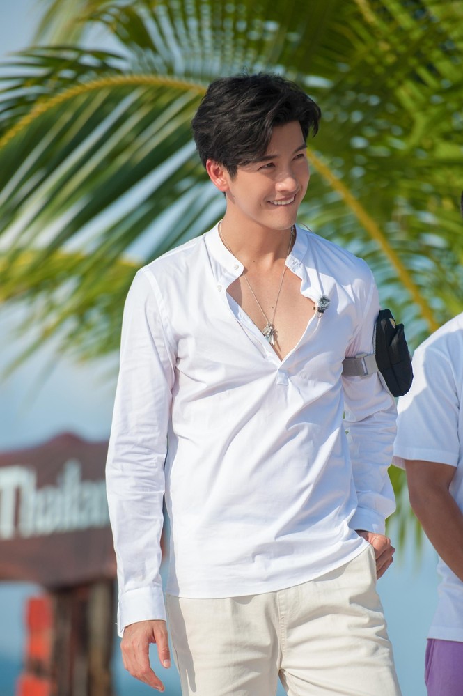 Mỹ nam 'Chiếc lá bay' đẹp trai lãng tử 'đốn tim' phái nữ - ảnh 1