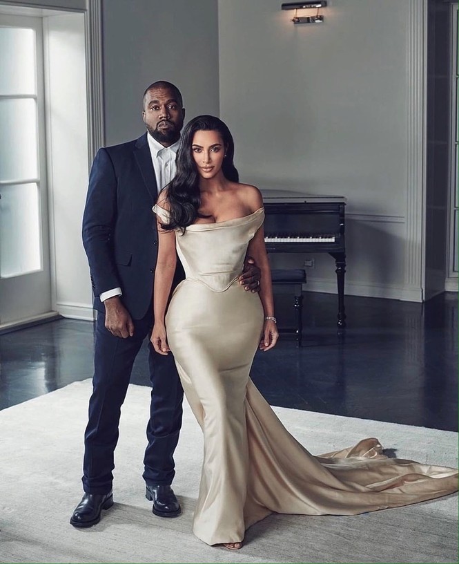 Kim Kardashian ngực đầy hở bạo hóa thân thành Elizabeth Taylor - ảnh 20