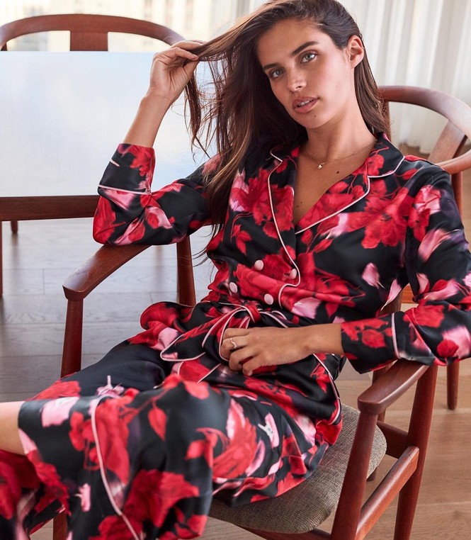 Dàn người đẹp Victoria's Secret rực lửa đón Giáng sinh - ảnh 10