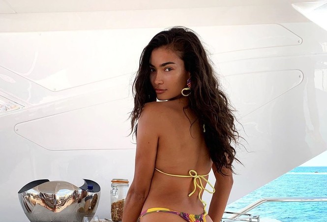 Người đẹp lai cao 1m80 Kelly Gale nóng bỏng ở Bali - ảnh 7
