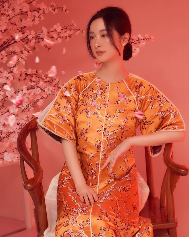 Ngọc nữ phim 'Mắt Biếc' và các hot girl 9x lung linh đón Tết - ảnh 2