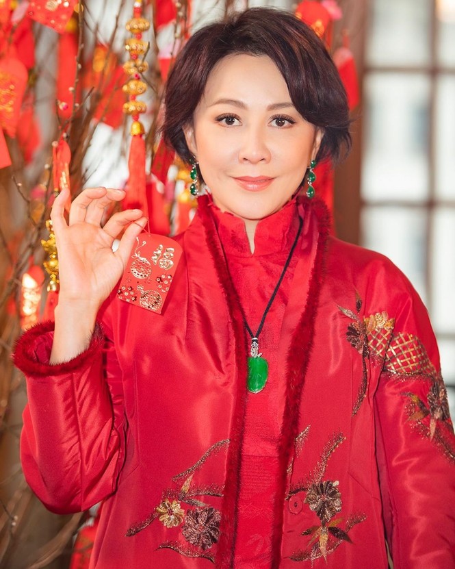 Lưu Gia Linh, Dương Mịch, Angelababy rạng ngời đón xuân - ảnh 5