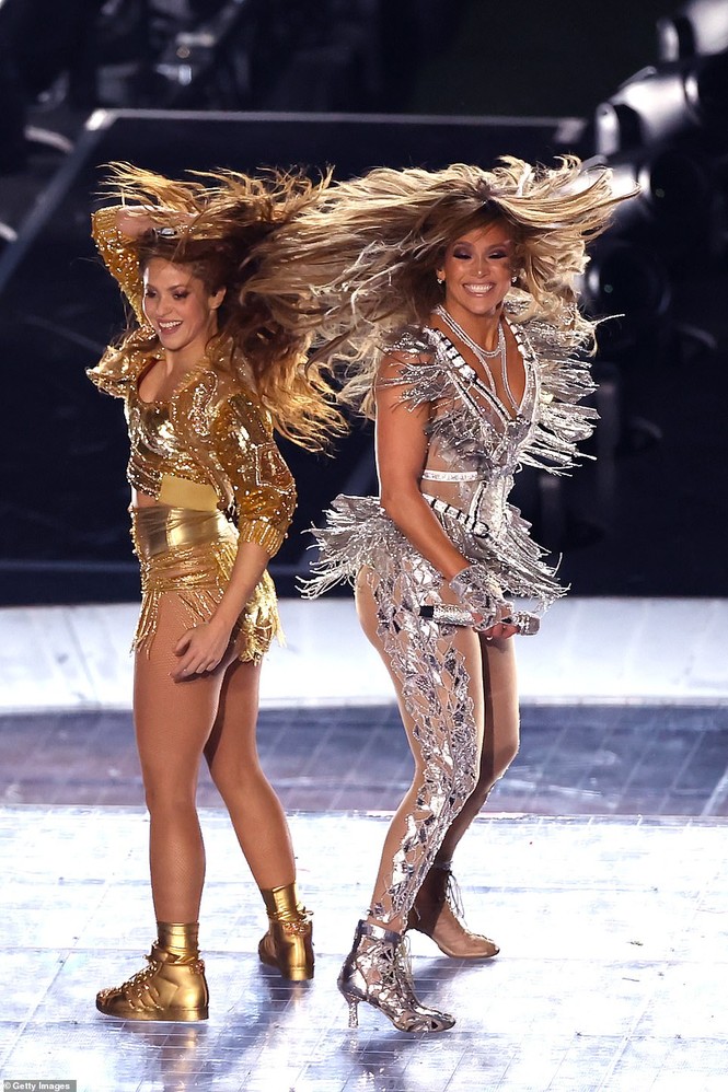 Jennifer Lopez 50 tuổi múa cột mặc bốc lửa nhảy sung ở Miami - ảnh 20