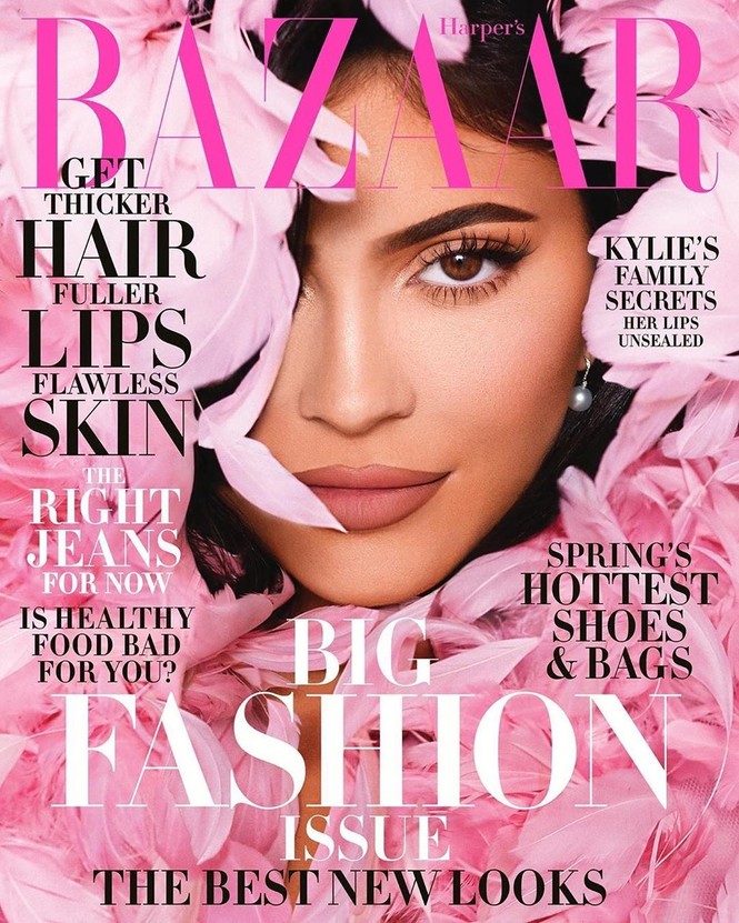 Cô út tỉ phú nhà Kardashian dáng tròn đầy nảy nở với áo tắm lạ mắt - ảnh 7