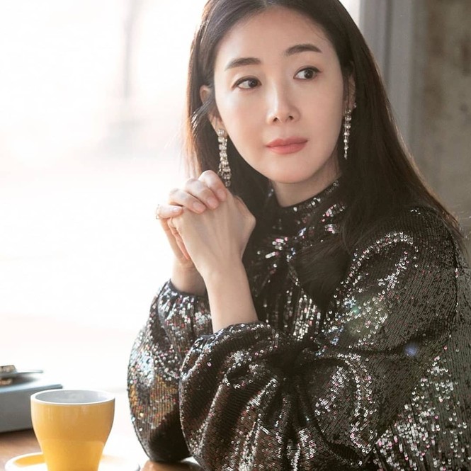 Choi Ji Woo bất ngờ xuất hiện trong 'Hạ cánh nơi anh' khiến fan thích thú - ảnh 2