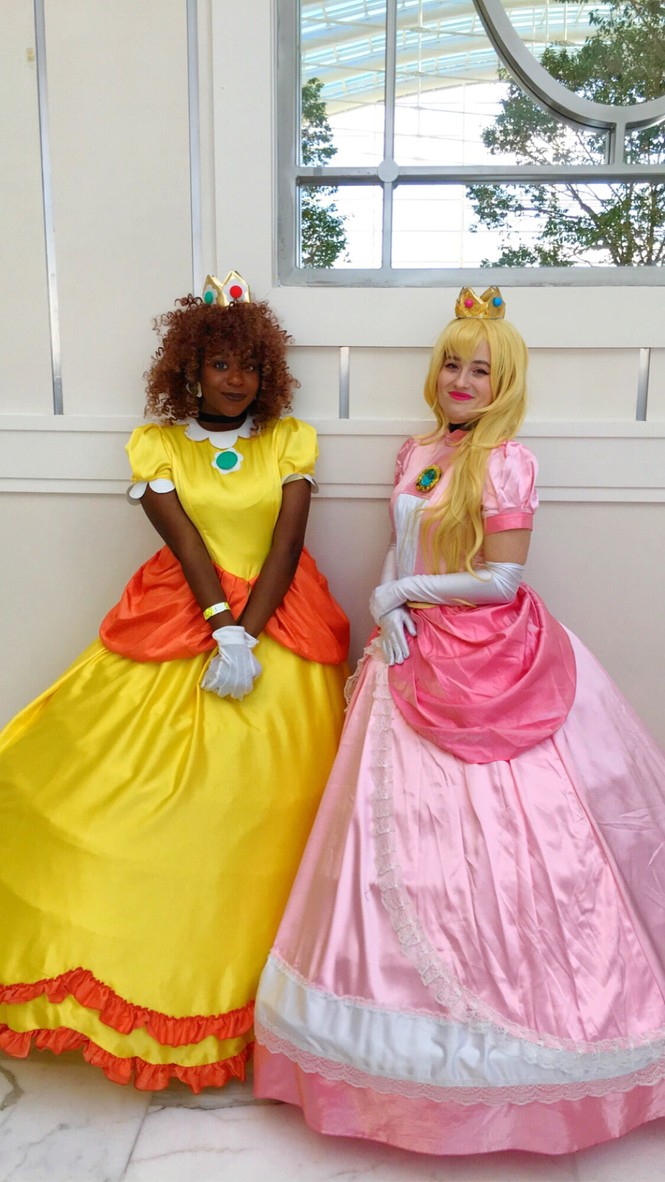 Các bóng hồng mặt xinh dáng đẹp trong lễ hội cosplay đình đám thế giới - ảnh 20