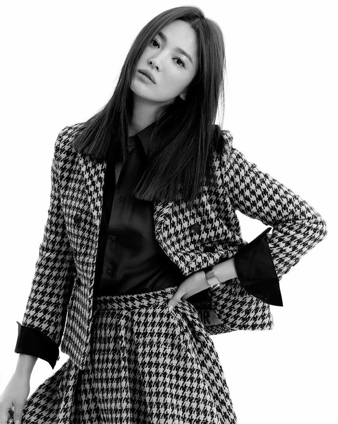 Song Hye Kyo sành điệu cực chất trên Bazaar Thái - ảnh 8