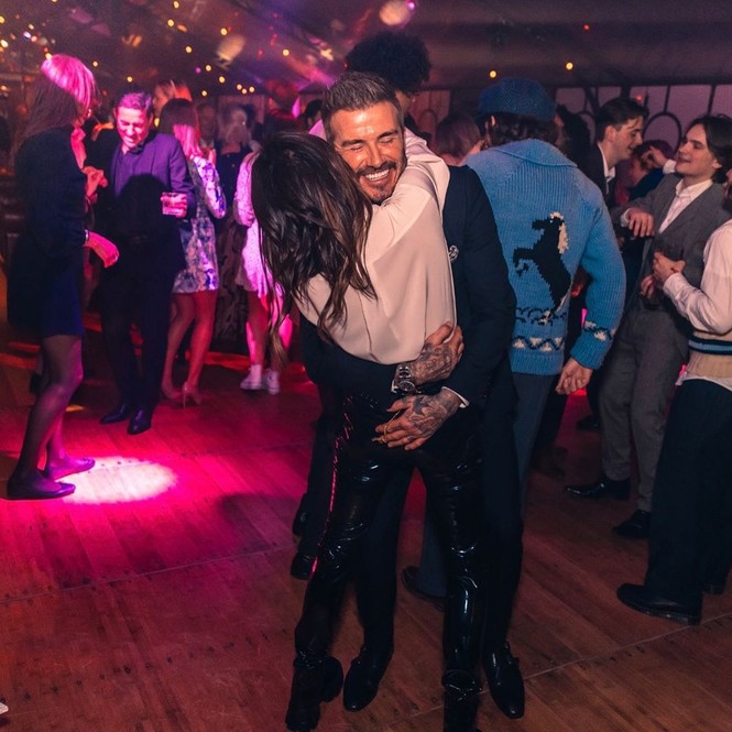 David Beckham U50 phong độ điển trai hút hồn qua ống kính con trai - ảnh 19
