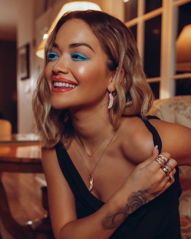 Rita Ora mặc táo bạo tôn đường cong rực lửa - ảnh 7
