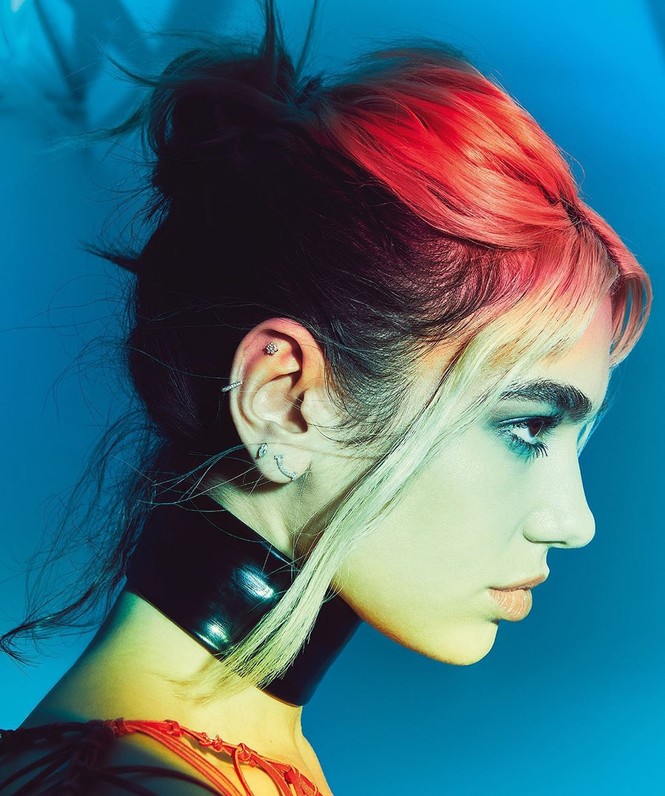 Giọng ca nước Anh Dua Lipa mặc gợi cảm tôn ba vòng nảy nở - ảnh 17