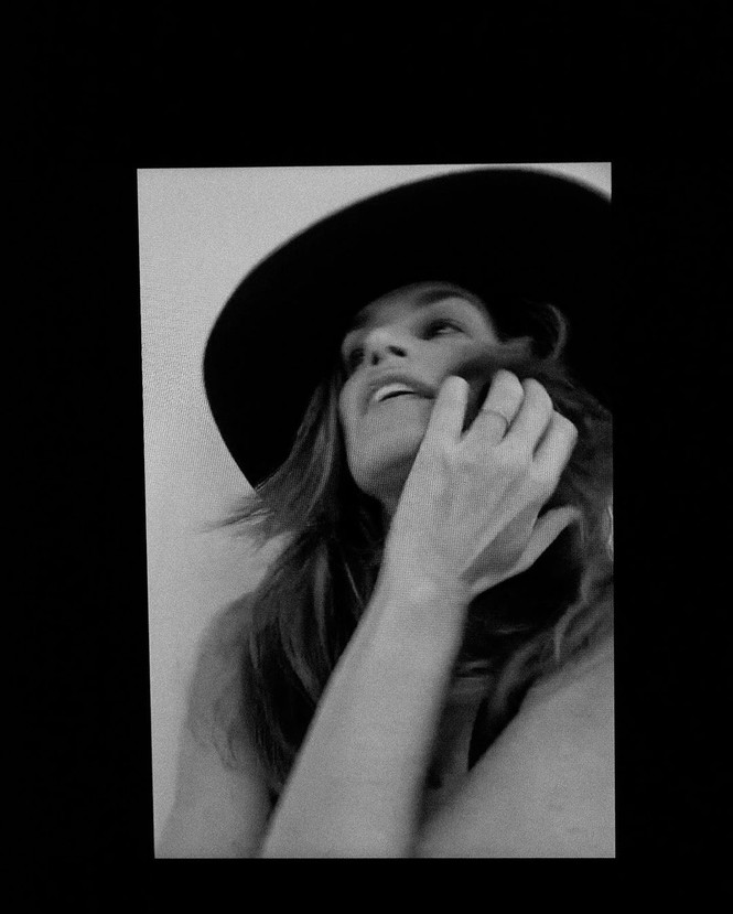 Siêu mẫu huyền thoại Cindy Crawford U60 quyến rũ đầy sức sống - ảnh 8
