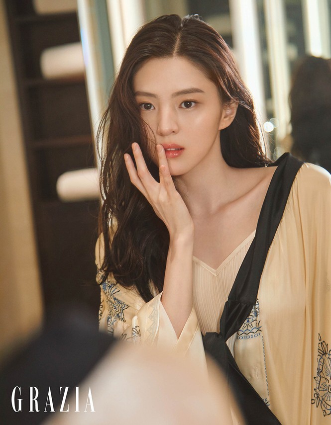 Vẻ đẹp thanh tú của 'tiểu tam' Thế giới hôn nhân được coi là bản sao Song Hye Kyo - ảnh 9
