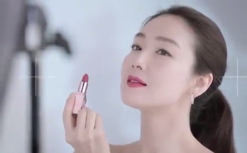 Đăng ảnh mang bầu ở tuổi 44, Choi Ji Woo được khen đẹp tựa tiên nữ - ảnh 3
