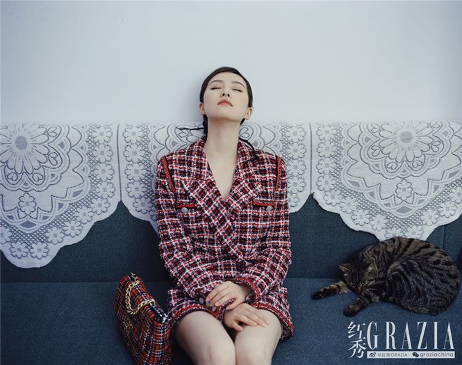 Sắc vóc gái một con xinh đẹp gợi cảm của 'tiên nữ' Lưu Thi Thi - ảnh 14