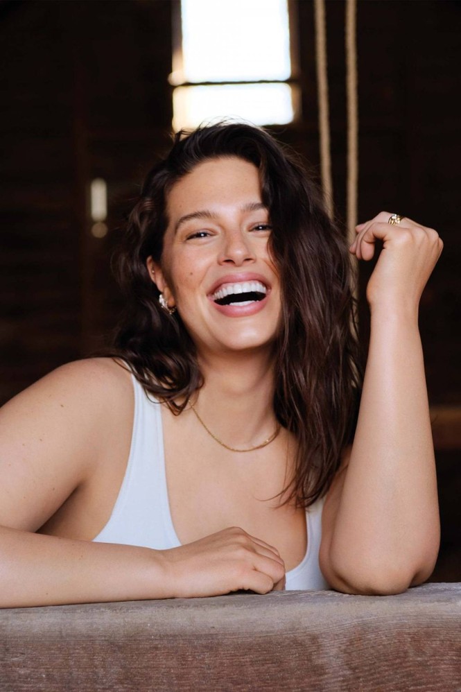 Đường cong 'gái một con' đẫy đà bốc lửa của mẫu ngoại cỡ Ashley Graham - ảnh 8